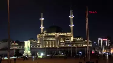 Taksim Camii'nde Berat Kandili programı