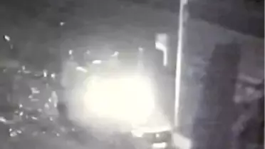 Sigara yakmak isterken aracını patlattı! O anlar kamerada