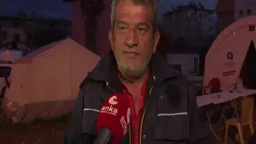 Yıkılan Evine 'Hasarsız' Raporu Verilen Depremzede: 'Deprem Vergileri Nerede? Yurt Dışından Gelen Paralar Nerede? Evlerimizin Yapılmasını İstiyoruz'