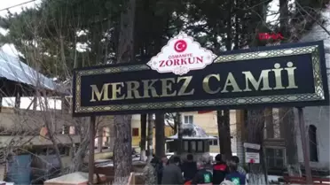 AĞIR HASARLI CAMİ MİNARESİNİN KONTROLLÜ YIKIMI HAVADAN GÖRÜNTÜLENDİ