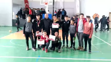 Özalp YİBO bilek güreşinde il birincisi oldu