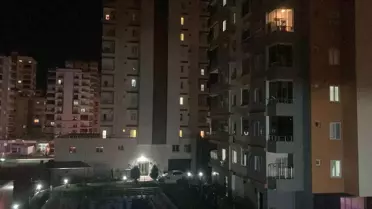 Akdeniz'de 4.3 büyüklüğünde deprem: Vatandaşlar sokağa döküldü