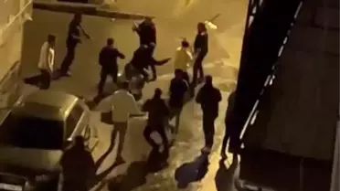 Fatih'te gece saatlerinde ortalık savaş alanına döndü: O anlar kamerada