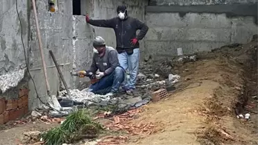 Hiçbir şeyden ders almıyoruz! Altı katlı binanın perde betonunu keserken böyle görüntülendiler