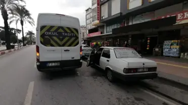 Park ettiği otomobilin kapısını açtı hastanelik oldu