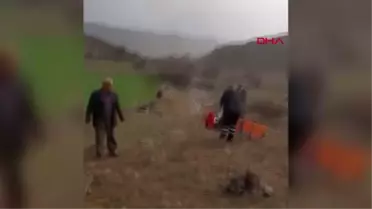 Şarampole devrilen traktörün altında kalan çiftçi öldü