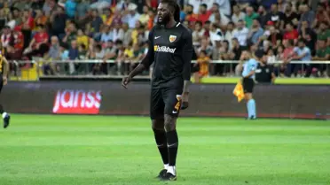 Adebayor, futbolu bıraktığını açıkladı