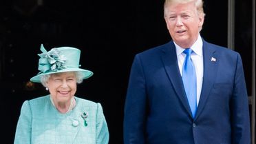 Donald Trump: 'Kraliçe II. Elizabeth bana yalakalık yapardı!'