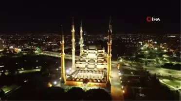 Adana'da ilk teravih namazı kılındı