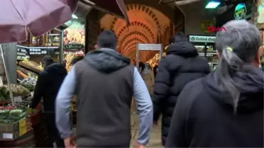 İSTANBUL-MISIR ÇARŞISI'NDA RAMAZAN HAREKETLİLİĞİ