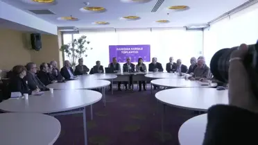 Mithat Sancar: 'Seçimlerde Hdp Olarak Girmenin Ciddi Riskler Taşıdığı Sonucuna Vardık ve Seçimlere Yeşil Sol Parti Çatısı Altında Girme Kararını...