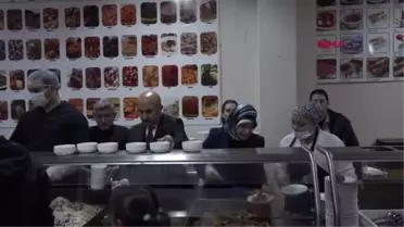 MARDİN'DE İLK İFTAR, DEPREMZEDELERLE YAPILDI