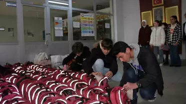 Rizeli öğrencilerden depremzede kardeşlerine okul çantası