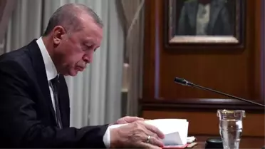 Seçimlere 48 gün kala Cumhurbaşkanı Erdoğan'ın masasına gelen son anket dikkat çekti