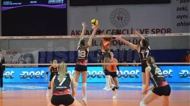 Eczacıbaşı Dynavit : 0-3