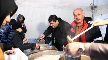 Deprem bölgesinde Kahramankazan Belediyesi'nden 4 bin kişilik iftar çadırı
