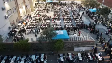 Nazilli Belediyesi'nin iftar sofraları dolup taşıyor