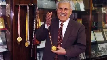 Olimpiyat şampiyonu milli güreşçi İsmet Atlı, kabri başında anıldı
