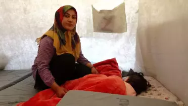 Depremzede anne: 'Çadır kentte her şeyimiz karşılanıyor'