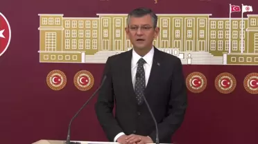 Özgür Özel: '22 Yıldır Süründürdüğünüz Emekliye Sahip Çıkıyoruz, 'Yapamazlar, Yapamazlar.' Bal Gibi Yaparız, İnadına Yaparız'