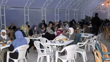 Köylünün imece usulü gerçekleştirdiği iftar yemeği geleneği devam ediyor