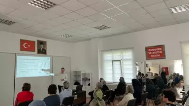 Safranbolu Belediyesi Aktif Yaş Alma Merkezi'nde Parkinson Semineri