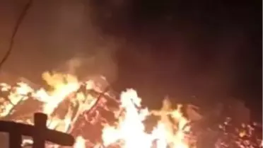Bartın'da 3 ev alevlere teslim oldu