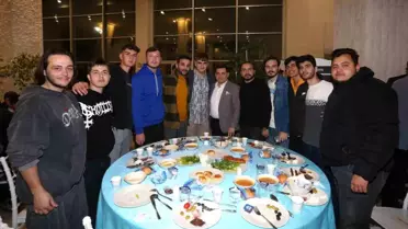 Tütüncü, AK Partili gençlerle sahur yaptı