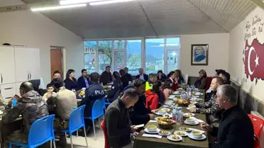 Kağızman'da polis ve depremzede aileler iftarda buluştu
