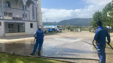 Fethiye Belediyesi Camilerde Temizlik Çalışması Yapıyor