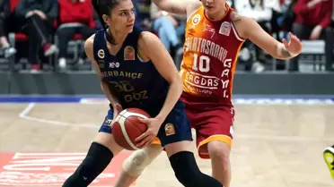 Fenerbahçe, Galatasaray'ı mağlup ederek ING Kadınlar Basketbol Süper Ligi finaline yükseldi