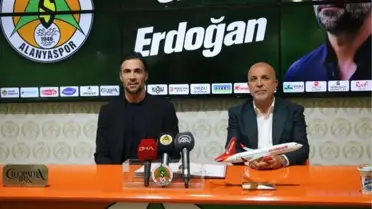 Corendon Alanyaspor, Ömer Erdoğan ile sözleşme imzaladı