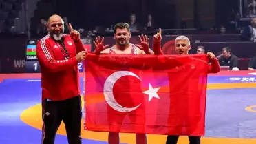 Rıza Kayaalp, Avrupa Güreş Şampiyonasında 12. kez şampiyon oldu ve rekoru egale etti