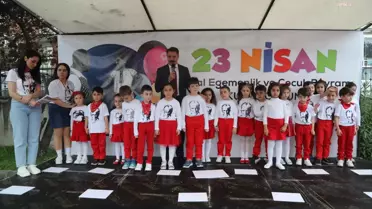 Atakum Belediye Başkanı Deveci: 'Çocuklarımızı Atatürk'ün Cumhuriyeti'ni Yaşatacak Gençler Olarak Yetiştirmeye Gayret Gösteriyoruz'