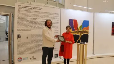 Maltepe Belediyesi'nde Türkiye Cumhuriyeti'nin 100. Yılına Özel Karma Sergi Açıldı