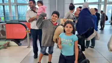 Sudan'da mahsur kalan 101 Türk vatandaşı İstanbul'a getirildi