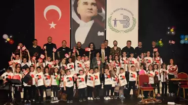 Bozüyük Belediyesi Çocuk Korosu 23 Nisan Çocuk Konseri düzenledi