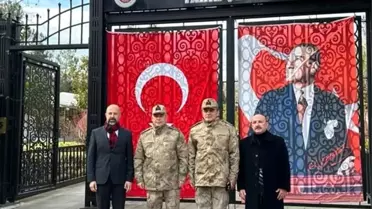 Bilecik Belediyesi Osmanlı Padişahları Tarih Şeridi Komutanları Ağırladı