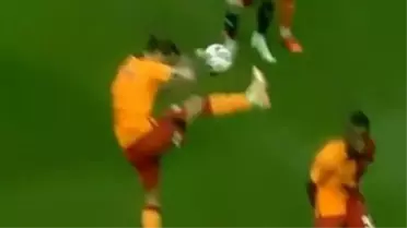 Derbide olay bitmiyor! Beşiktaş, Oliveira'nın müdahalesinde penaltı bekledi