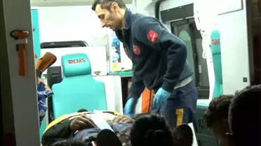 Edirnede iş makinesi devrildi: Operatör kurtarıldı