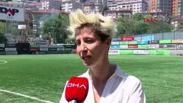 Beşiktaş'ın tecrübeli futbolcusu Esra Erol: Tek hedefimiz şampiyonluk