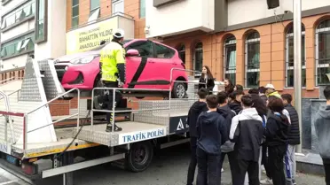 Sultangazi'de öğrencilere trafik eğitimi verildi