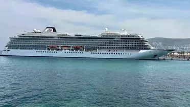Kuşadası'na 6 bin 782 turist ve 2 bin 900 mürettebat giriş yaptı
