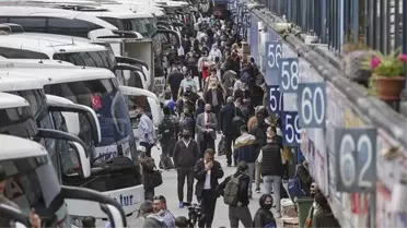 Otogarda biletler tükendi, firmalar ek seferler koyuyor! Yoğunluğun sebebi ise; 14 Mayıs seçimi