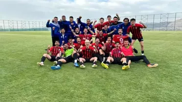 İstanbul Esenyurt Üniversitesi Futbol ve Kick Boks Yarışmalarında Türkiye İkincisi Oldu