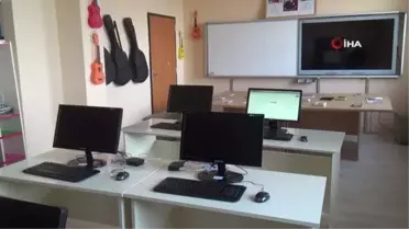 Bitlis'teki Köy Okulunda Robotik Kodlama Sınıfı Kuruldu