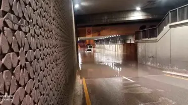 Ankara'da Sağanak Yağmur Trafikte Sorun Yarattı