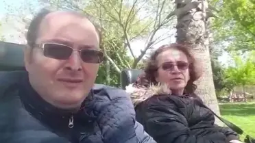 Sinoplu Engelli Çift, Oy Kullanacakları Sandığın Birinci Kata Konulmasına Tepki Gösterdi: Bizi Sandalyeye Oturtup Taşıdılar'