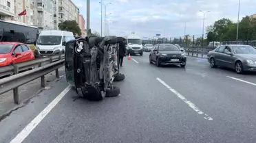 Avcılar'da Hafif Ticari Araç Kaza Yaptı