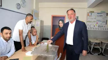 Artuklu Belediye Başkanı Mehmet Tatlıdede oyunu kullandı